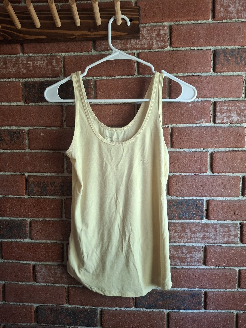 Yellow tank top Size M